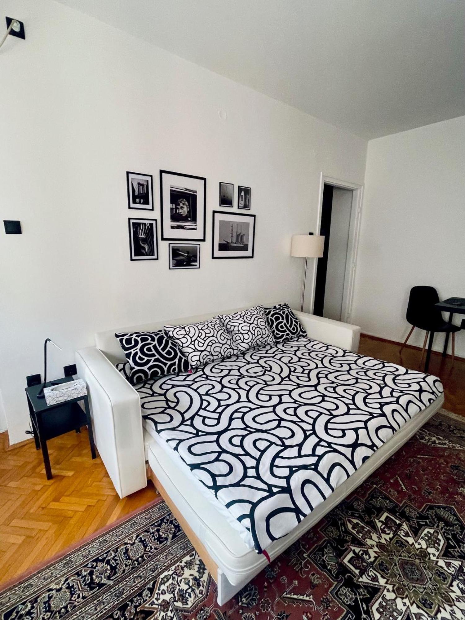 Apartment Mirochka Belgrado Exterior foto
