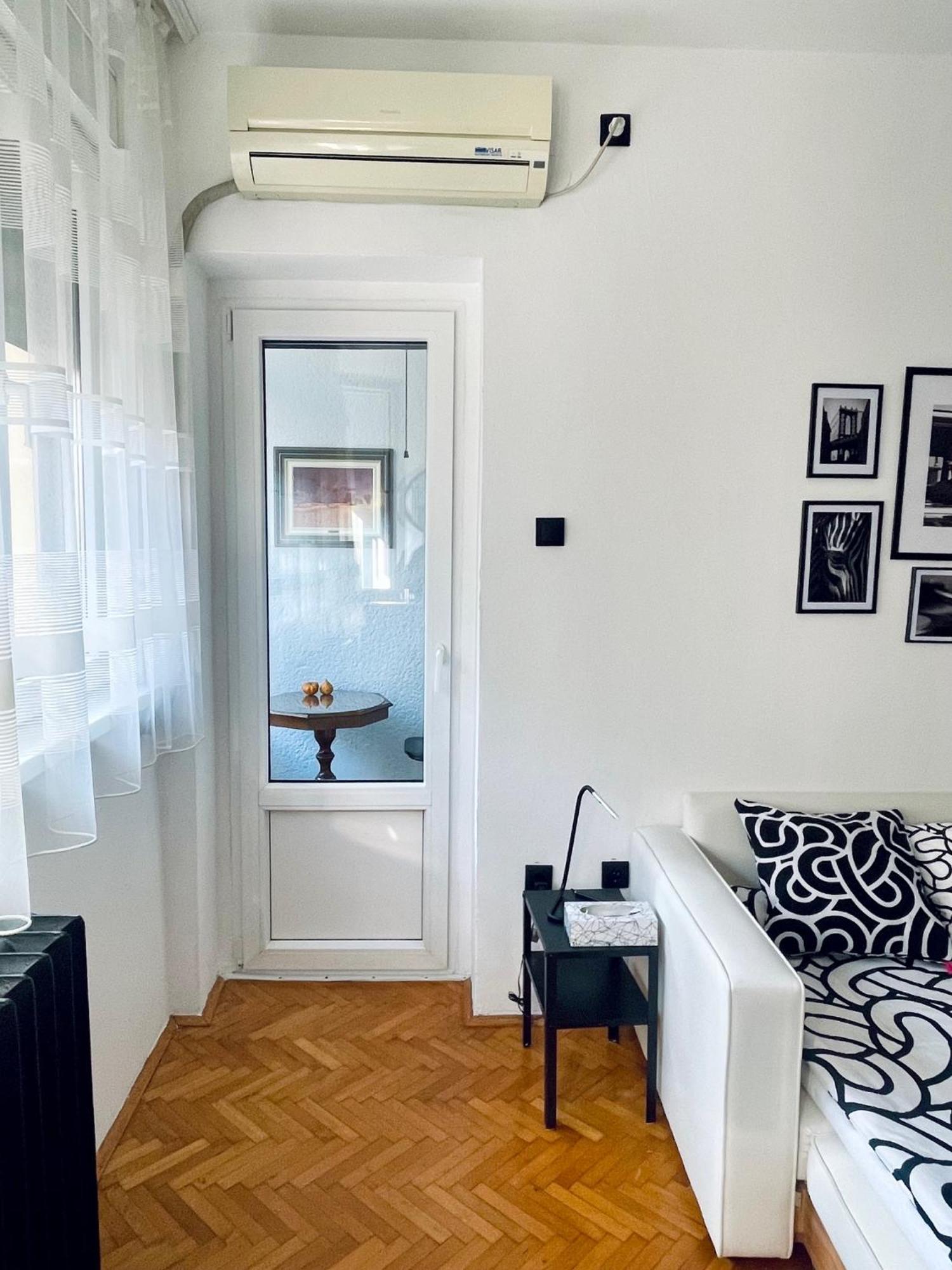 Apartment Mirochka Belgrado Exterior foto
